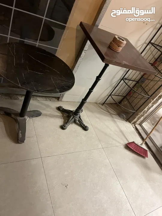 ل كافي شوب المعني يتواصل