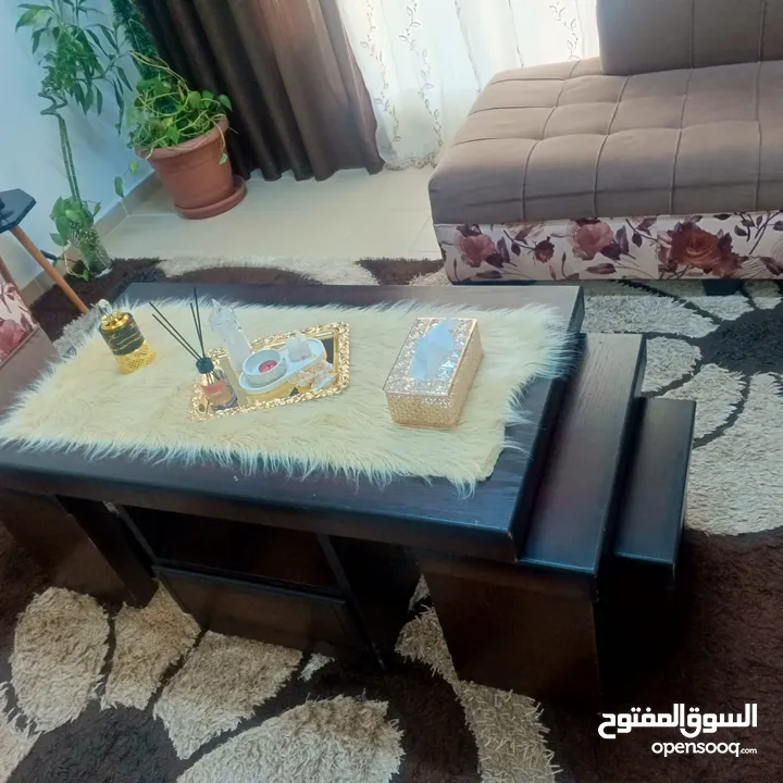 طقم كورنر + طاولة سفرة