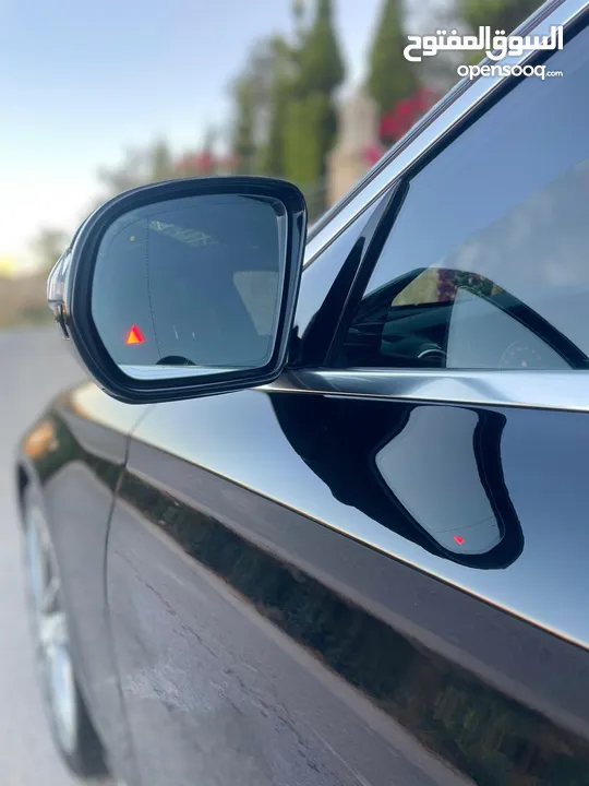 Mercedes benz E300 بنزين بحالة الوكالة