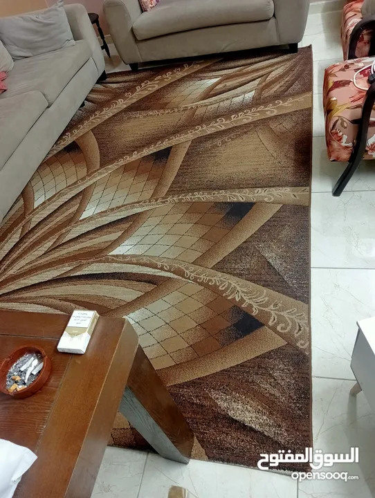 طقم سيرفس وسجاد ومكنسه كهرباء