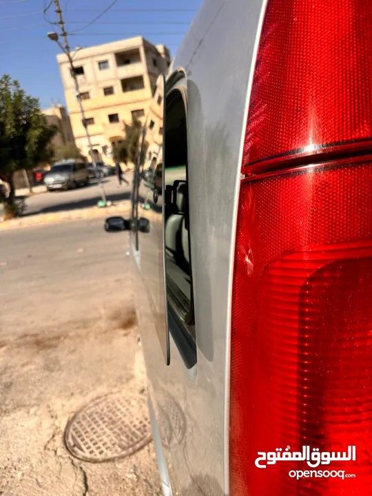 باص مرسيدس فيانو 2007 بنزين 7 ركاب VIP فل مسكر مع فتحة ترخيص سنة