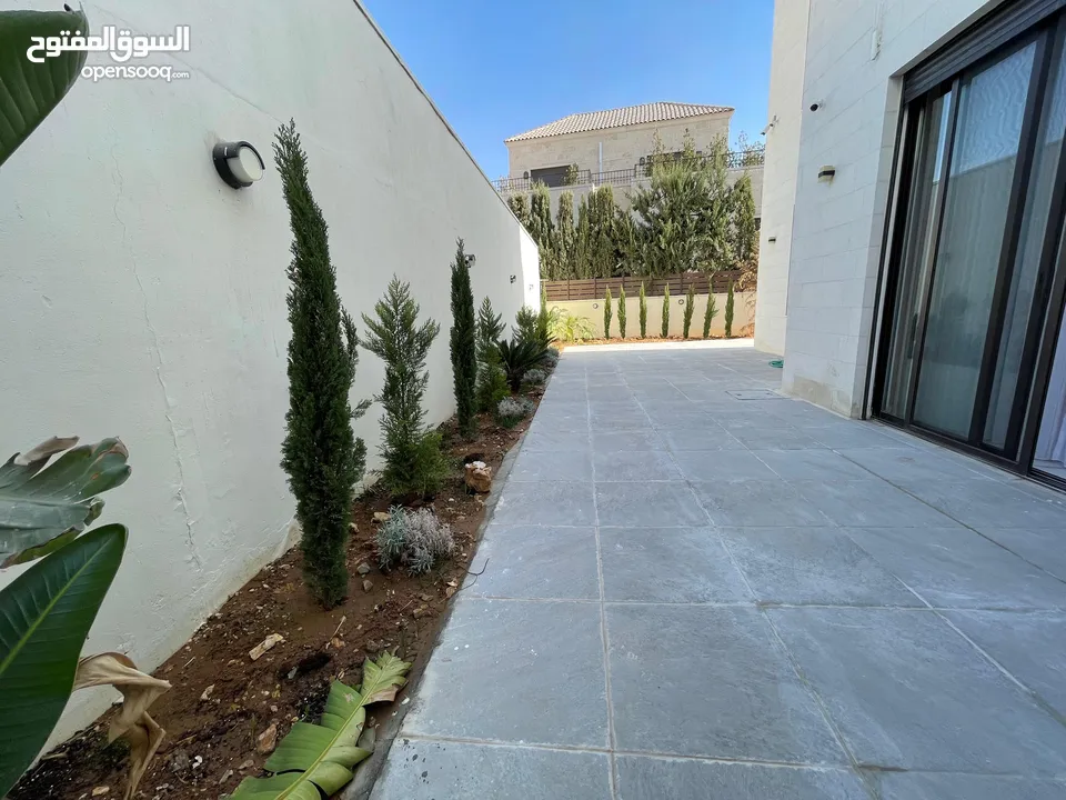 Fully furnished villa for rent in Abdoun  ( Property 38332 )-174796325