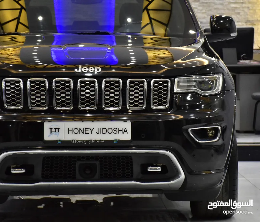 Jeep Grand Cherokee Overland 4x4 ( 2018 Model ) in Black Color GCC Specs