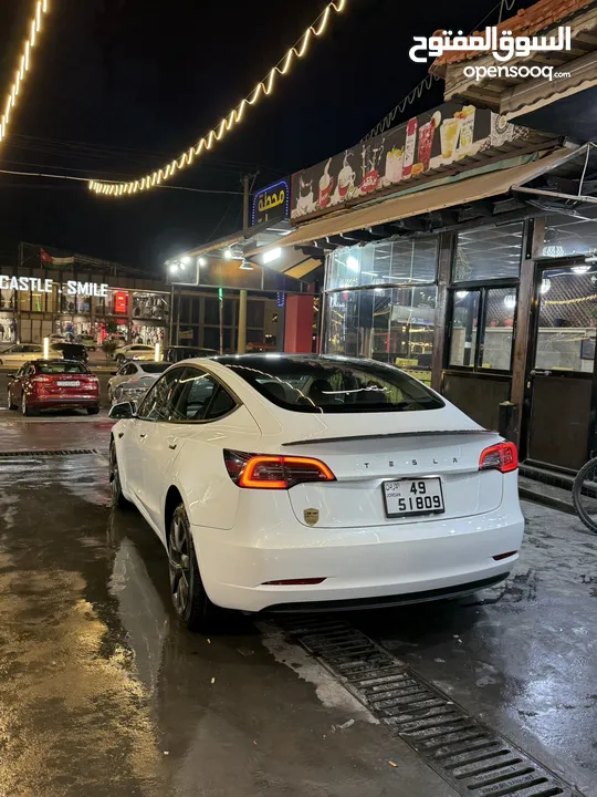 ممشى قليل فحص كامل حرة جديد بحالة الوكالة Tesla model 3 standard (((2023)))