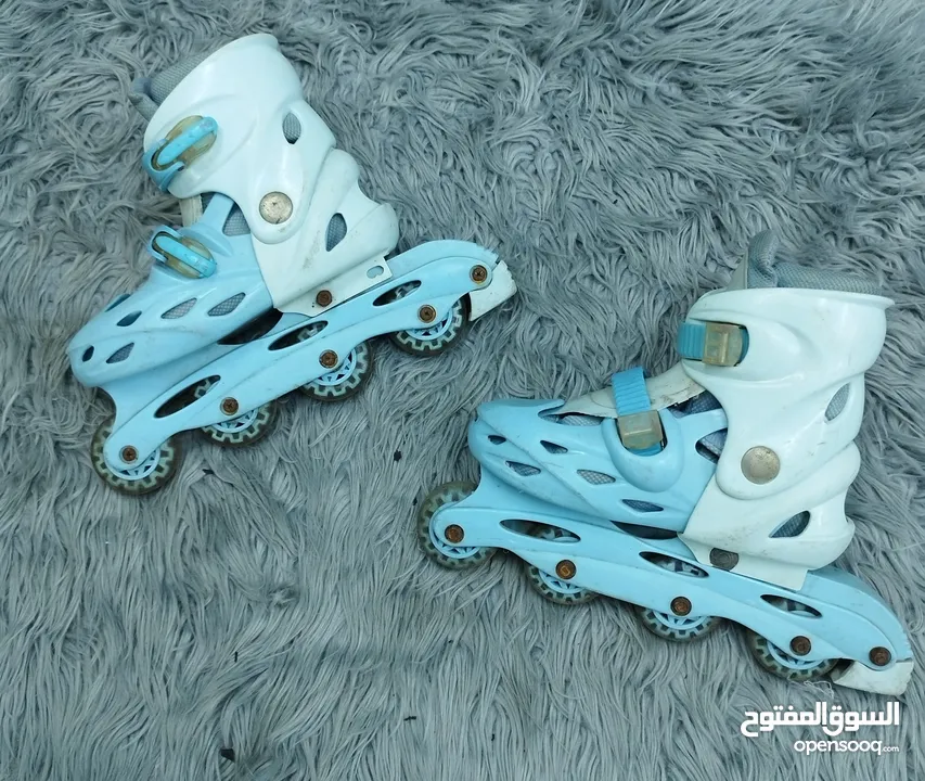 أكسسوارات وخوذ للبيع