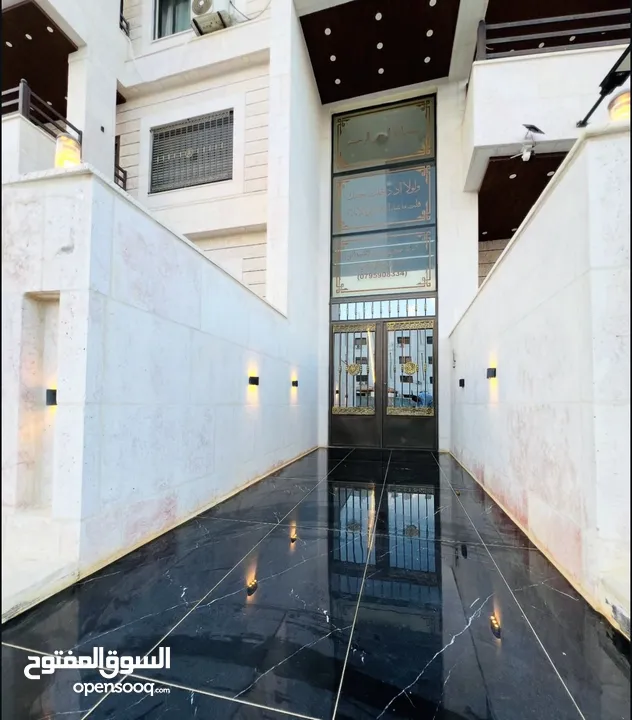 شقة جديدة للبيع ب حي المنصور طابق ثاني 170 متر مطله على شارع ياجوز وشارع الأردن راكب مطبخ ومكيفات