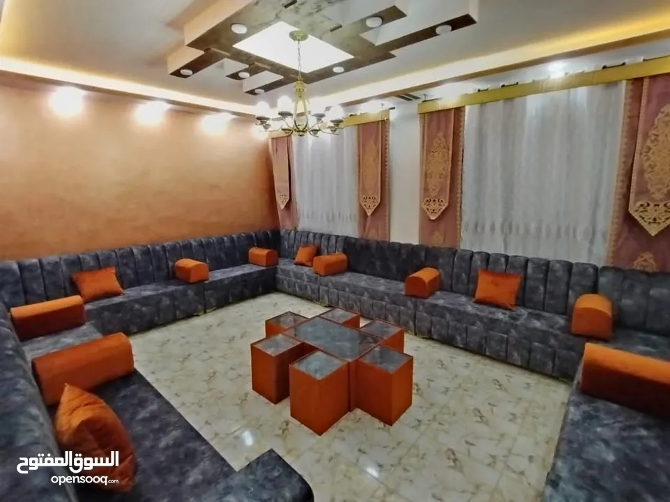 مجالس تفصيل مكفول خمس سنوات