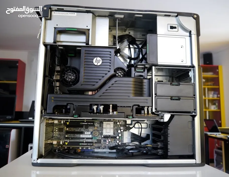 كمبيوتر وورك ستيشن جبار بمعالجين، رام 128جيجا، للأعمال الهندسية والتصميم