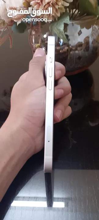 ايفون 13 بحاله ممتازه جدا بطاريه 90 مع هدايه