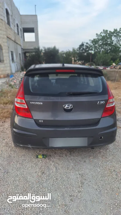هيونداي i30 مطور 2000 للبيع بوضع ممتاز