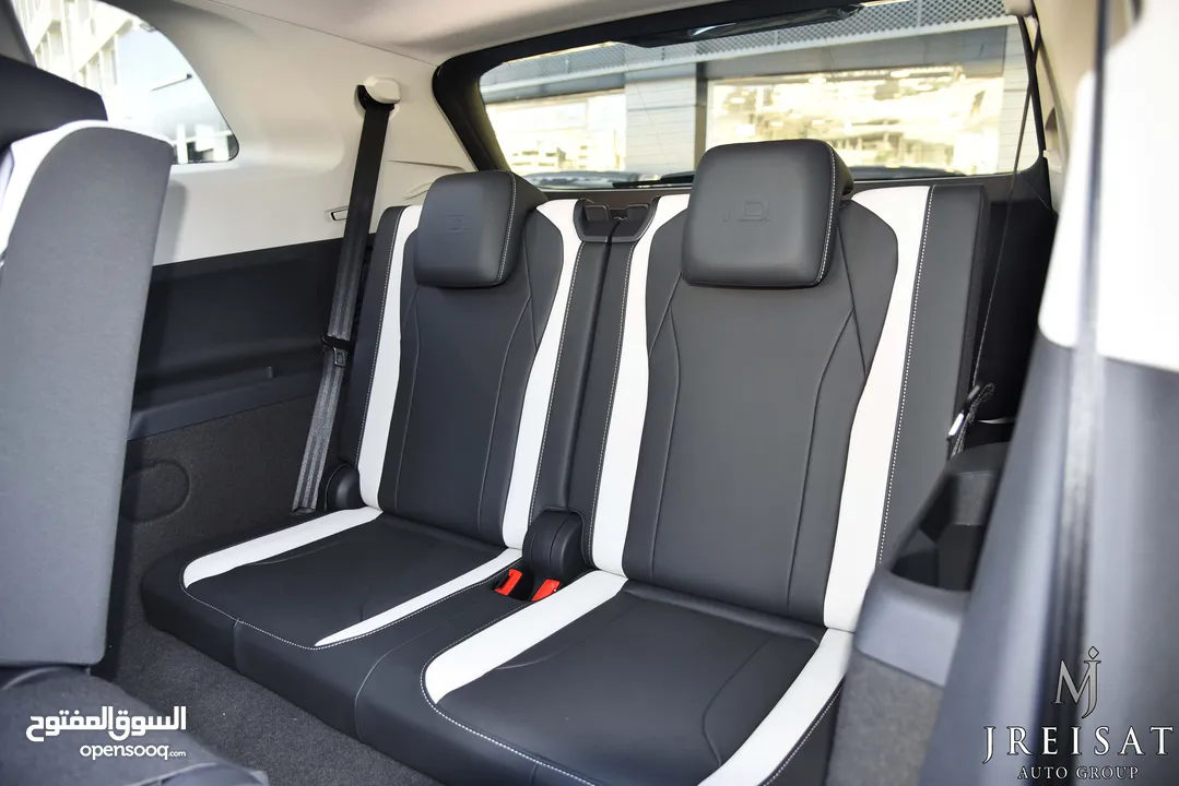 فولكس فاجن ID.6 كروز بيور كهربائية بالكامل 2022 Volkswagen ID.6 Crozz Pure SUV EV