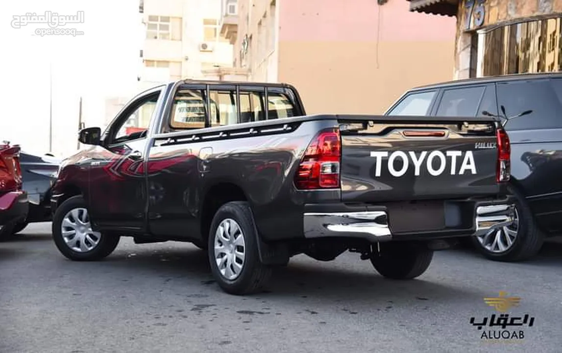 لون فيراني Toyota Hilux 2023 كفالة المركزية