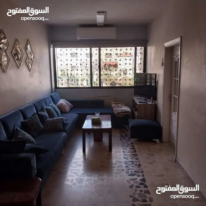 ‎ شقه طابق اول مع حق اعتلاء السطح / الهاشمي الشمالي
