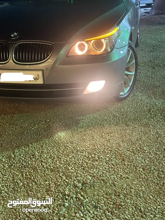 BMW 530e60