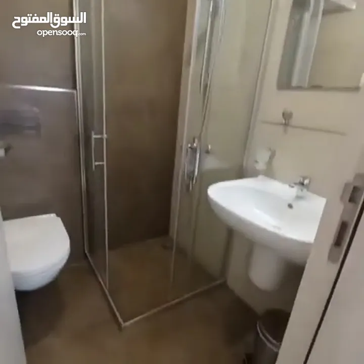 شقه مؤثثه كامل للأيجار الشهري