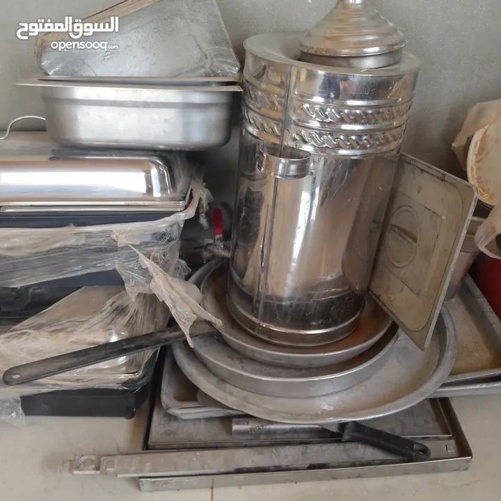 عدة مطعم شعبي