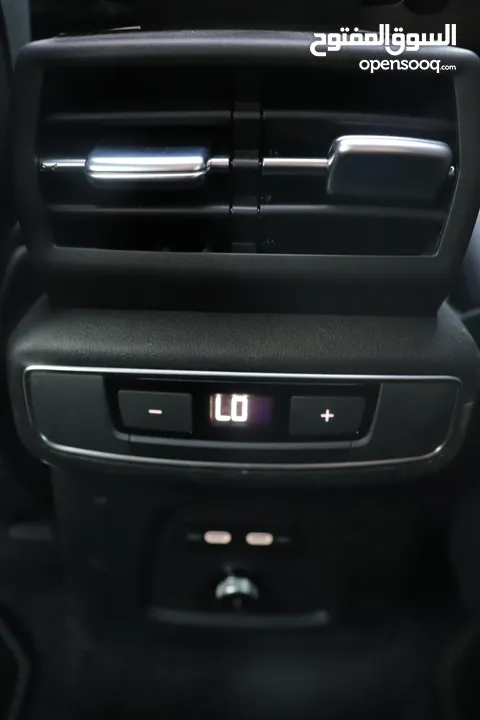 AUDI Q4 etron 2022