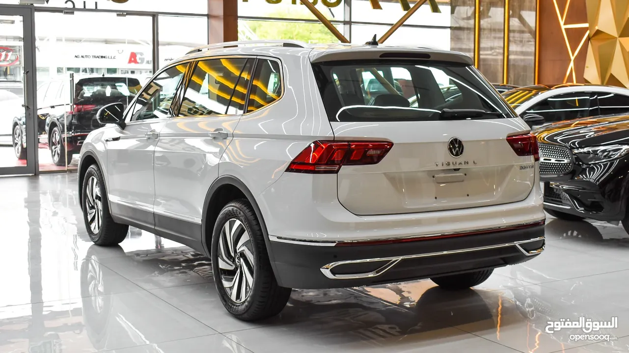 VOLKSWAGEN TIGUAN 300 TSI 2WD  1.5L TURBO V4  2023  EXPORT PRICE