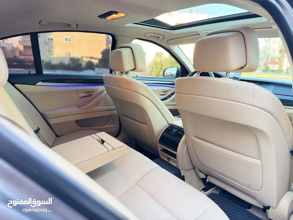 ‏‎سيارة BMW520i F10 لون نحاسي ميتالك فل الفل 2013 وارد الشركه تب نظافه