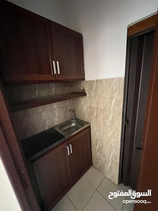 مكاتب للايجار بمساحات مختلفة