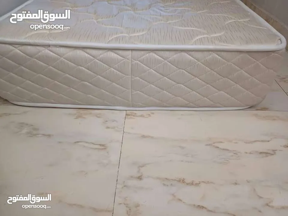 فرشة مفردة وسجادة شاغي للبيع