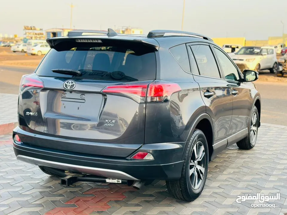 سيارة تويوتا راف فور TOYOTA RAV4 2017