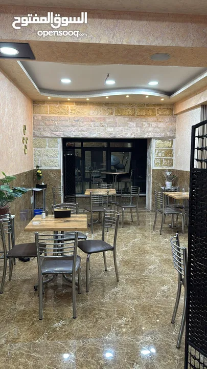 مطعم جاهز للبيع