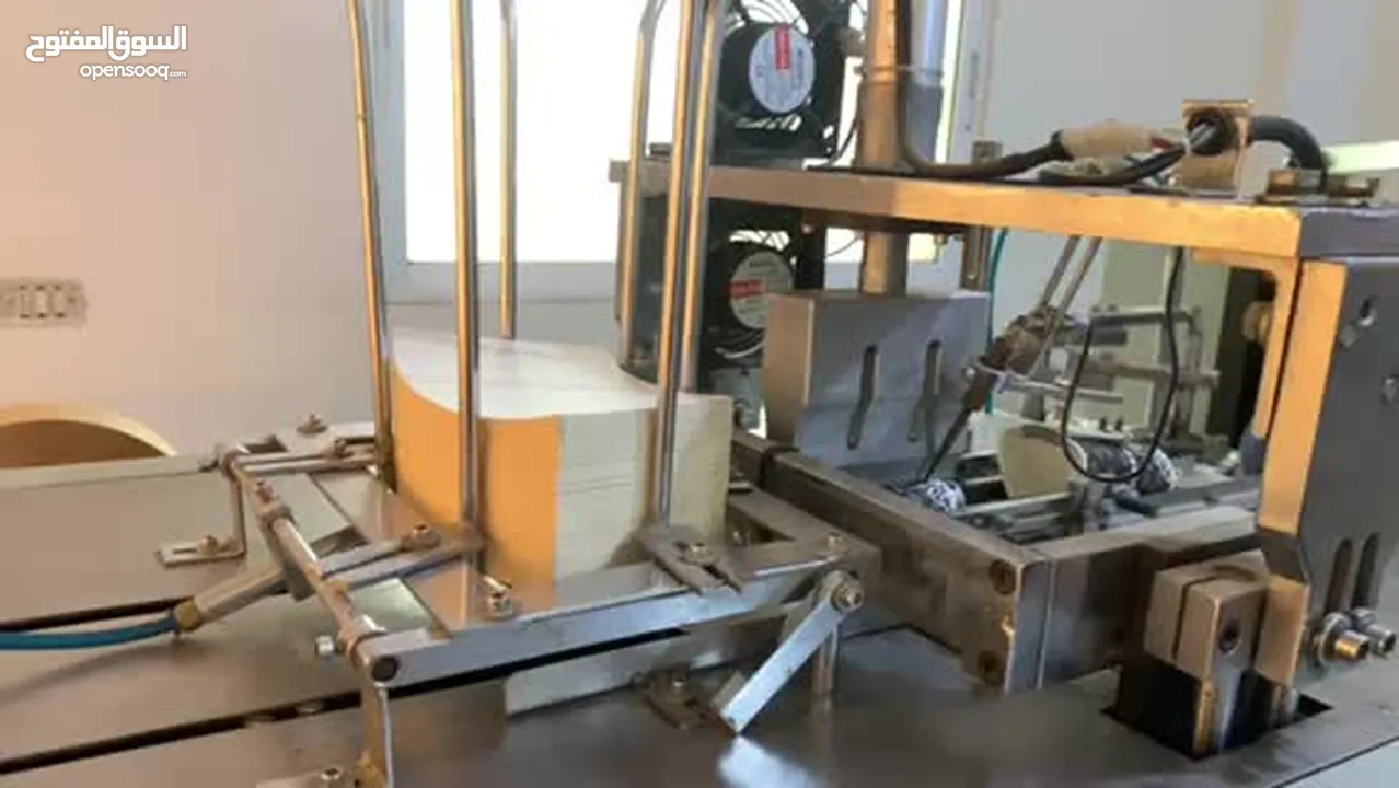 آلة تصنيع أكواب ورقية بسعر حرق
