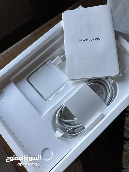 MacBook M2 Pro للبيع
