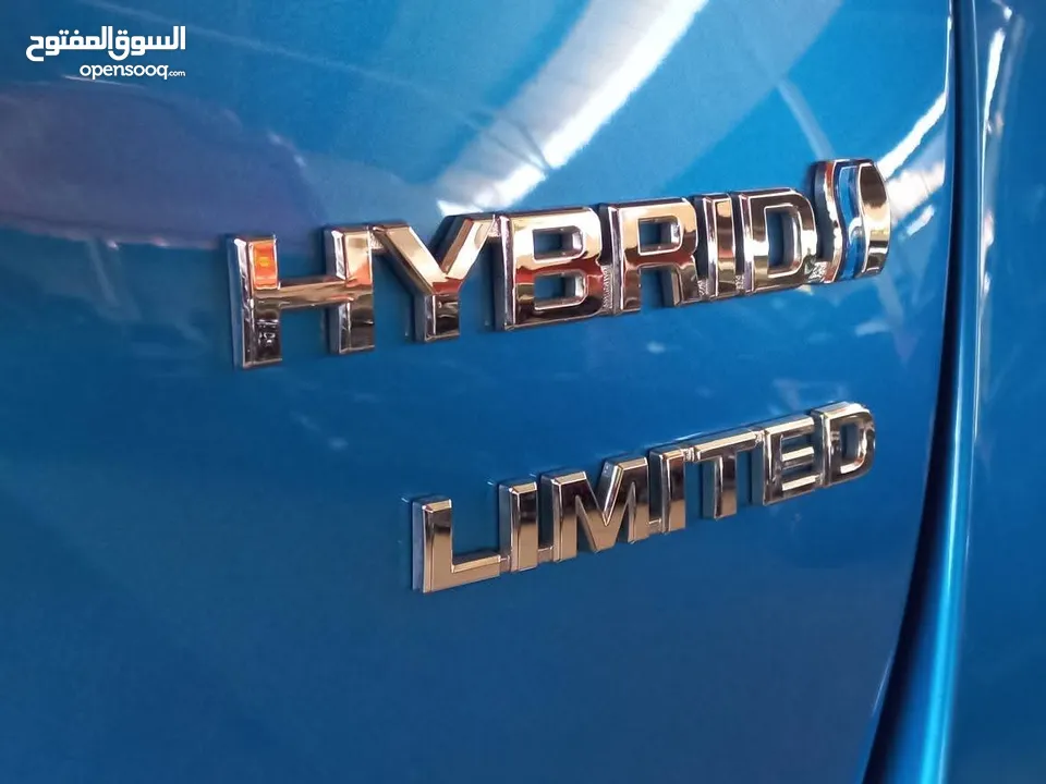 TOYOTA PRIUS HYBRID LIMITED 2022(تويوتا بريوس ليمتيد هايبرد 2022 )