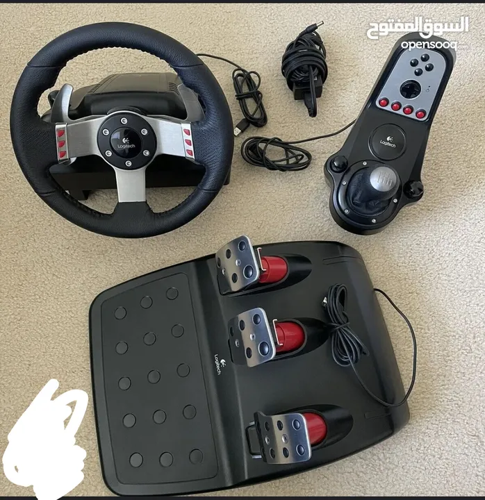 الموديل:Logitech G27 المحتويات:دركسون/3 دعسات/جير الحالة:نظيف جدًا يدعم PS3 والاجهزه الأحدث و PC