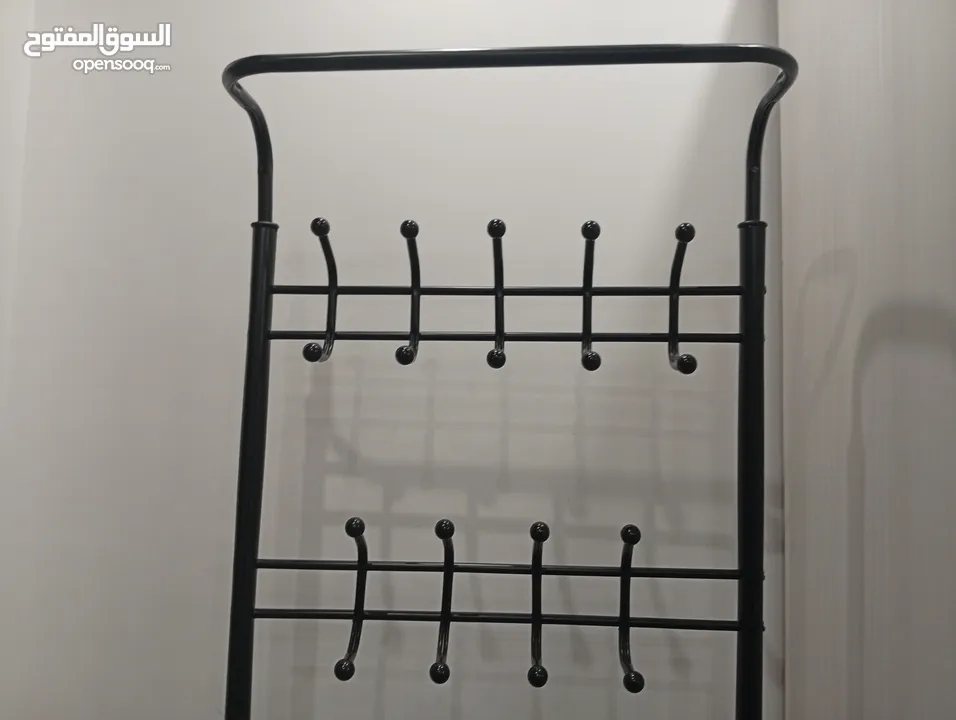 علاقة ملابس