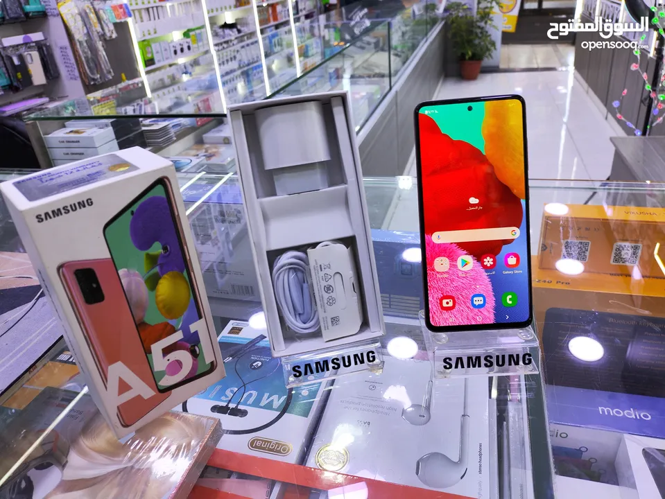 حبه وكالة Samsung A51 جيجا 128 رام 16 معه الكرتونه واغراضو متوفر توصيل