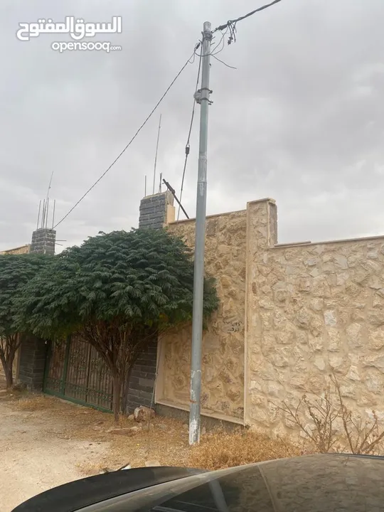 قفقفا 13 دنم منطقة مزارع وشاليهات وطبيعة خلابة مسيجة جدار حجر
