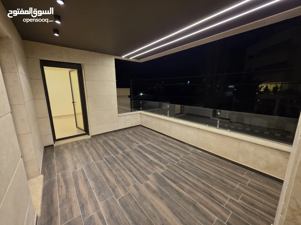 شركة رمضان مميل للاسكان - ضاحية النخيل طابق اول - مساحة 222م - شقة فاخرة - طريق المطار