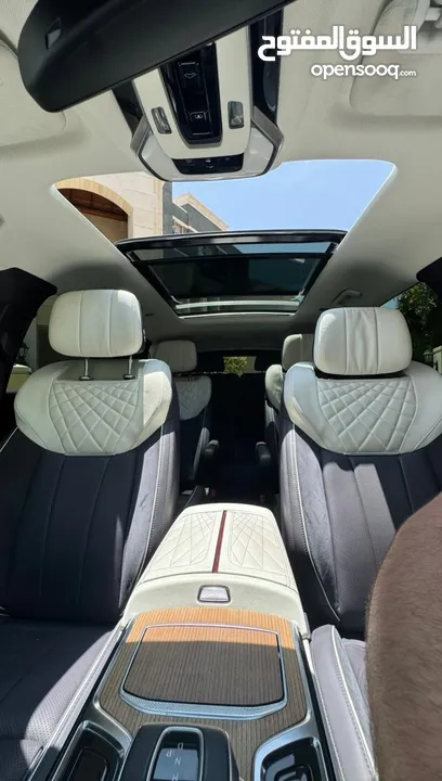 HONGQI E-HS9 2021