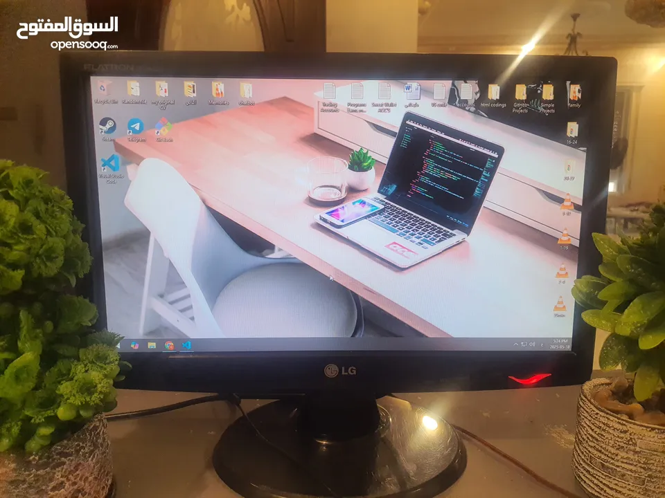 18.5 حجم بوصه LG Flatron W1943SE