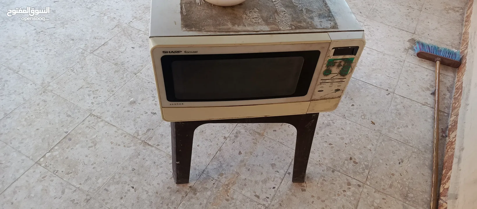 فرن غاز تفصيل جديد استخدام مره واحده طنجرة الضغط نوعها السيف الاصليه غير مستعمله و مايكرويف نوع