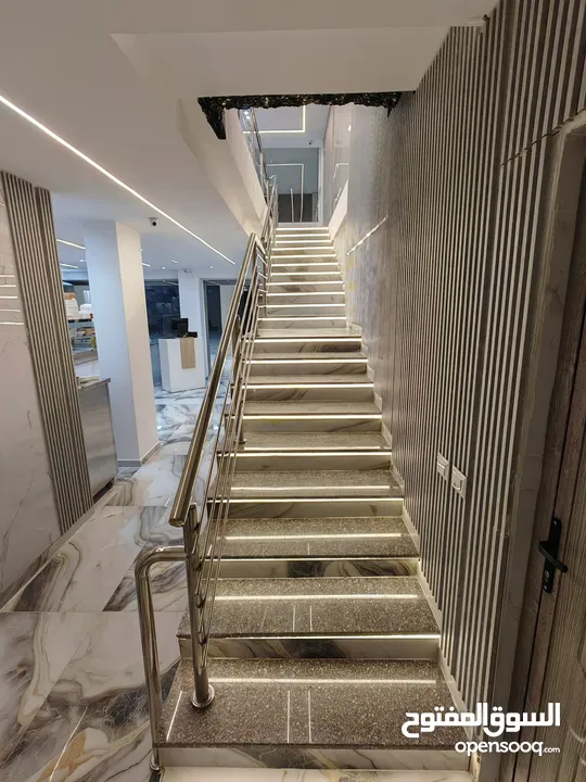 مطعم جديد شعبي وسناكات نظام 5 نجوم وأسعار شعبيه للبيع مستعجل لعدم تفرغ بسعر حرق او بدل شقة او ارض
