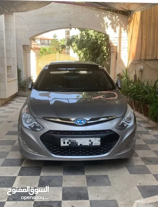 هونداي سوناتا هايبرد للإيجار الشهري