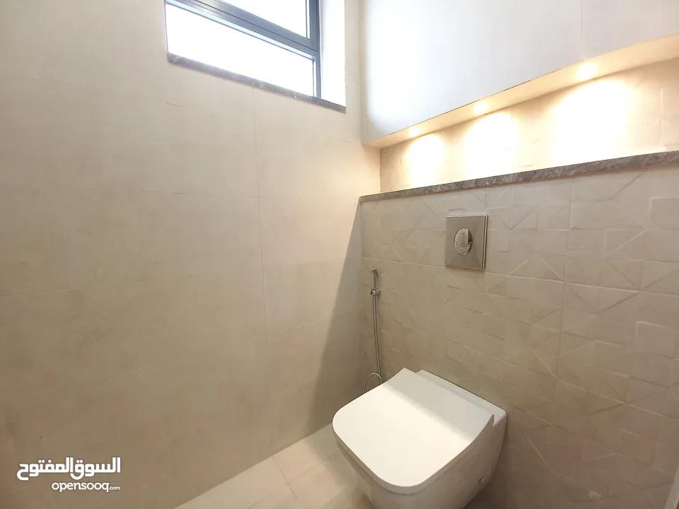 شقة فاخره للبيع في دير غبار  ( Property ID : 33014 )