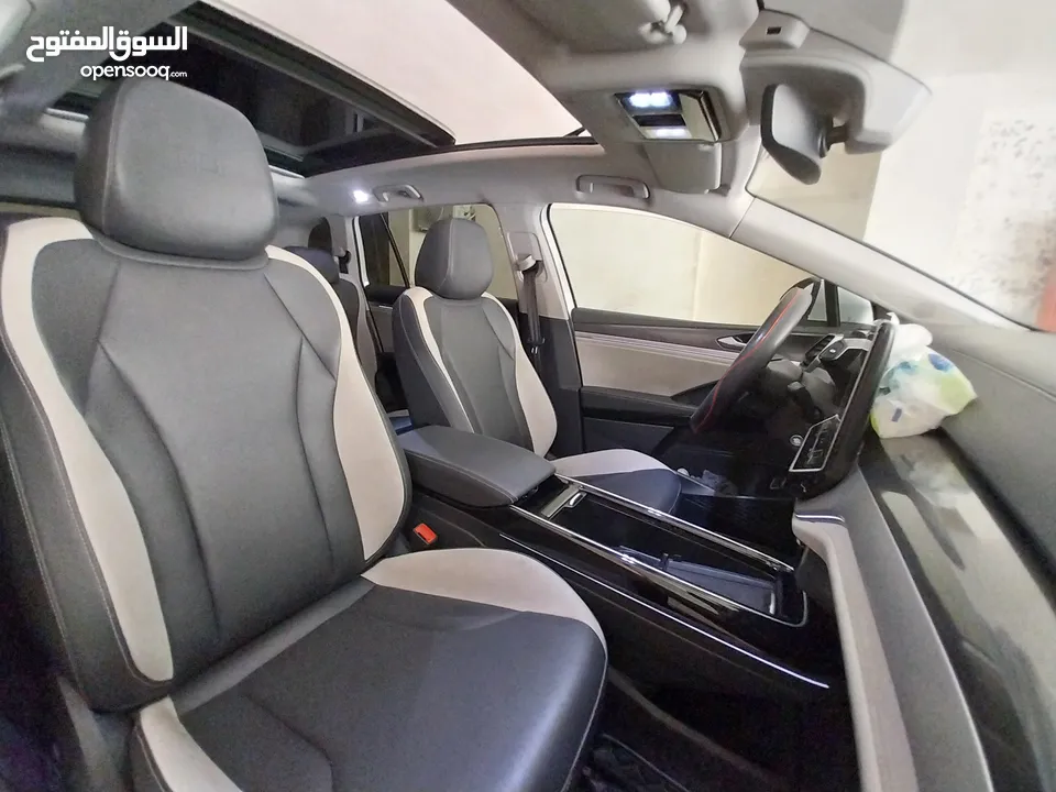 فولكس فاجن ID.6 استخدام الاردن تحت الكفالة كاش أو اقساط .. قاطعة مسافة :35000km