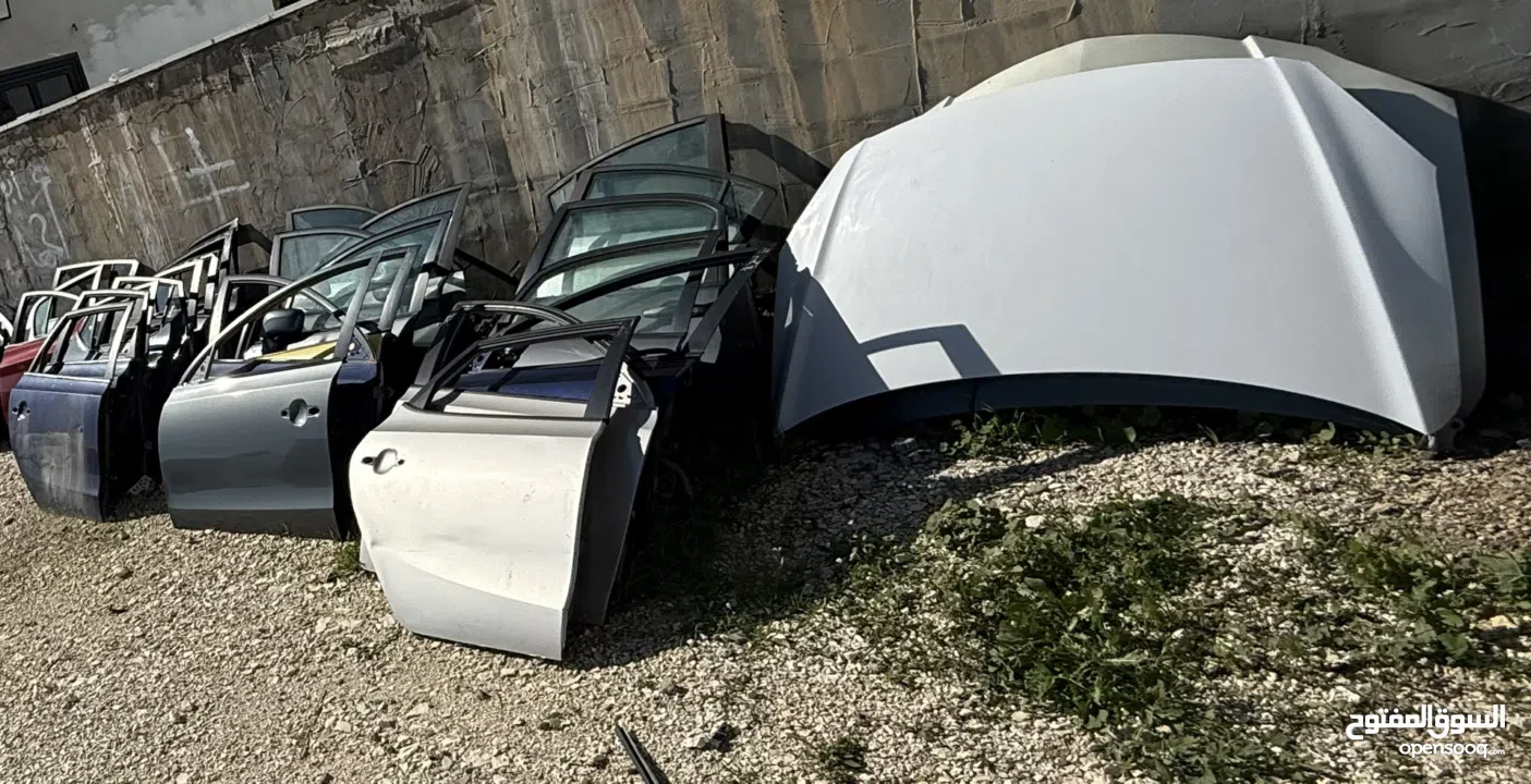 اطقم ابواب سيارات كورية +ودبات خلفية +وطبونات خلفية كاملة مع الجسور مع حساس شركة