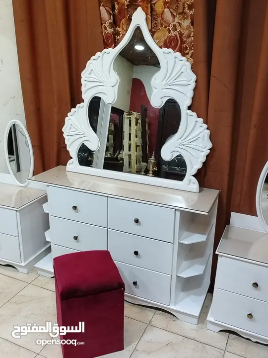 غرفة_نوم_ماستر_ابواب_موديل_الجمال_كوالتي بحاله الوكاله استخدام مده قصيره وخشبها زان ولاتيه وقشره بلو