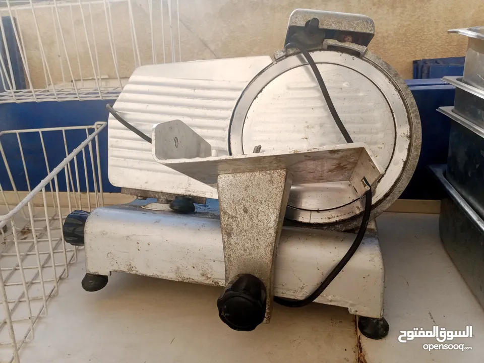 رفوف ماكينه سنيوره