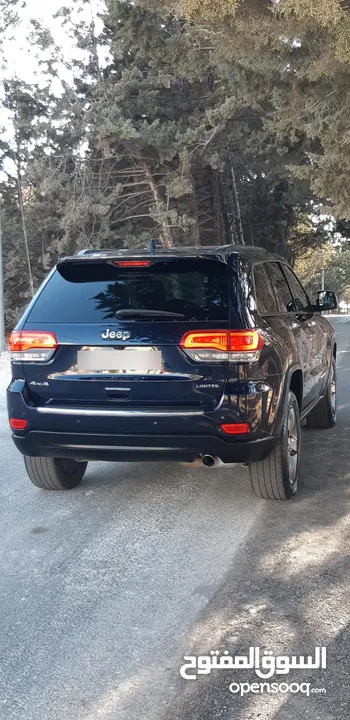 جيب جراند شيروكي 2016 ليمتد فحص كامل بانوراما  لون مميز جدآ واضح ممشى قليل  Jeep  4x4