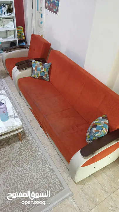 للبيع طقم كنب جودة عالية ومريح جدًا، صناعة تركية أصلية فاخر بحالة جيد جداً