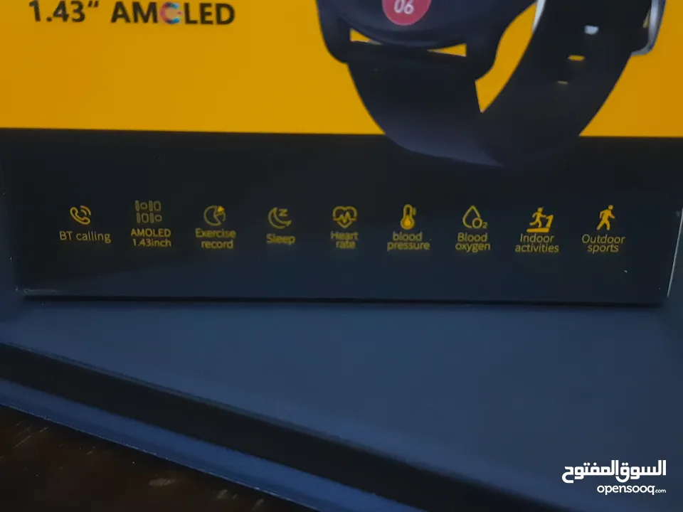 ساعة نوع V70 جديدة بالكرتونة غير مفتوحة  smart  watch 1.43 Amcled