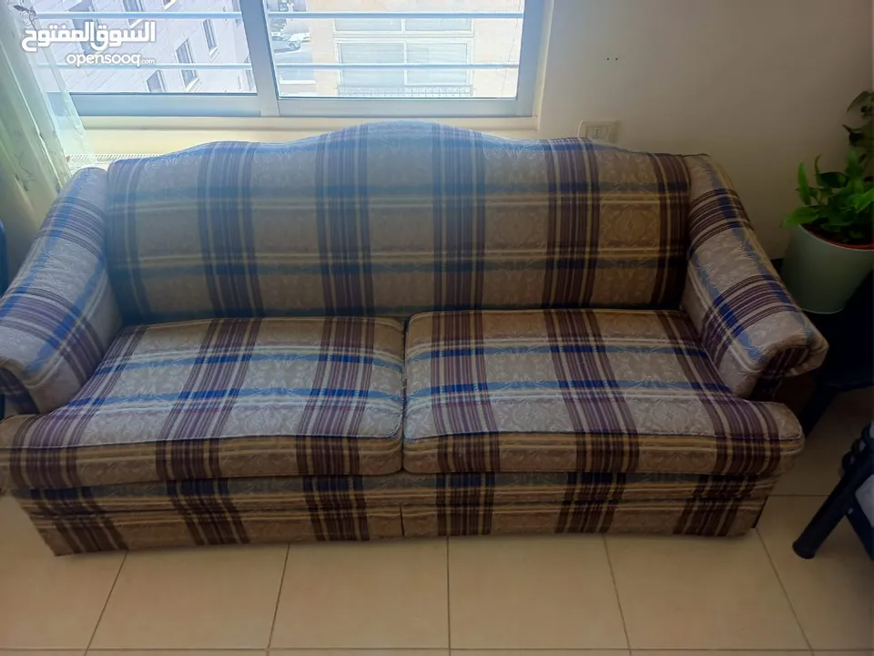 للبيع Sofabed بحالة ممتازه