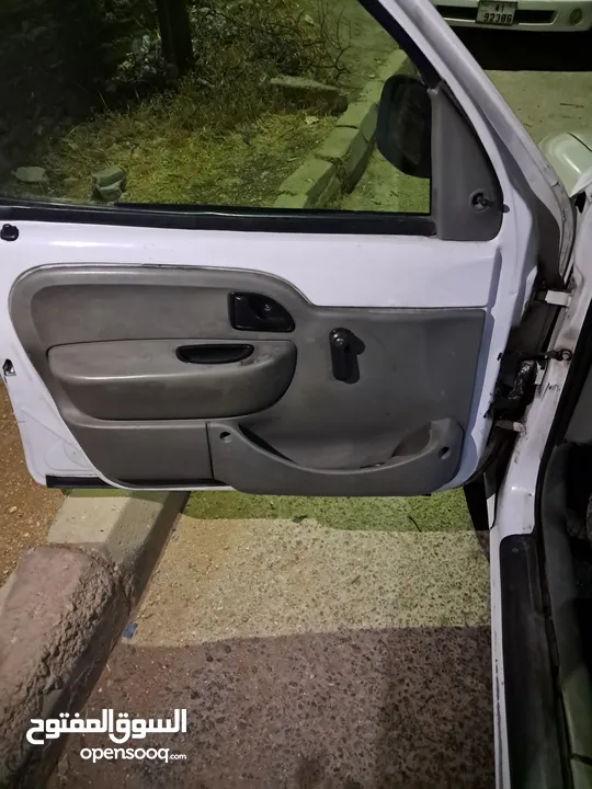 رينو فان بنزين 2005